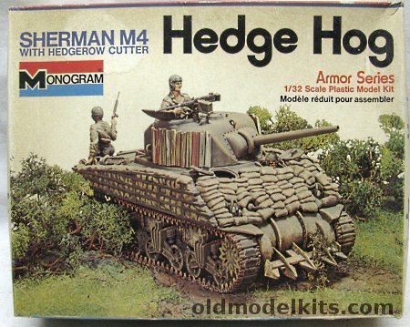 Monogram 1/32 Sherman M4 Hedge Hog Tank with Hedgerow Cutter, 4201 plastic model kit